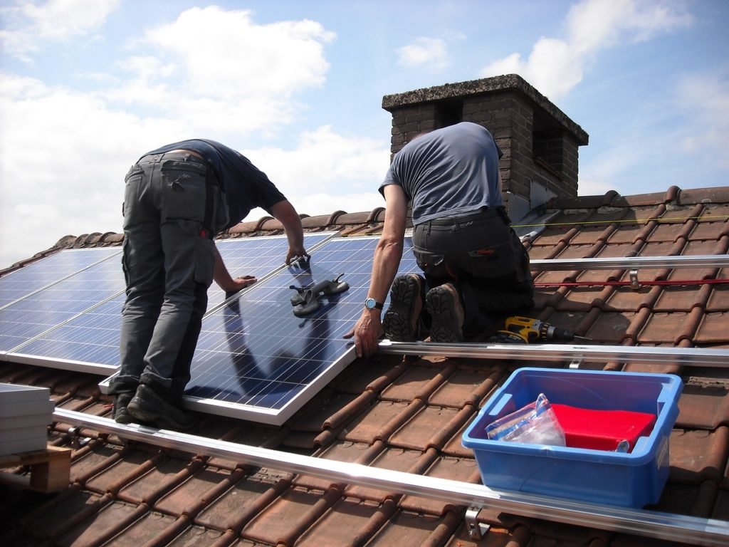 Guidelines on How to Choose the Right Solar Panels